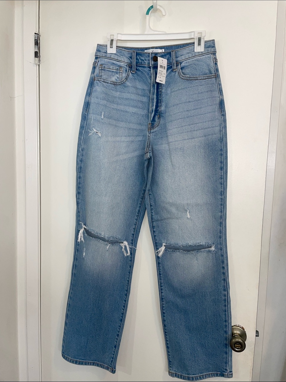 Windsor Light Blue Straight-Leg Distressed Jeans